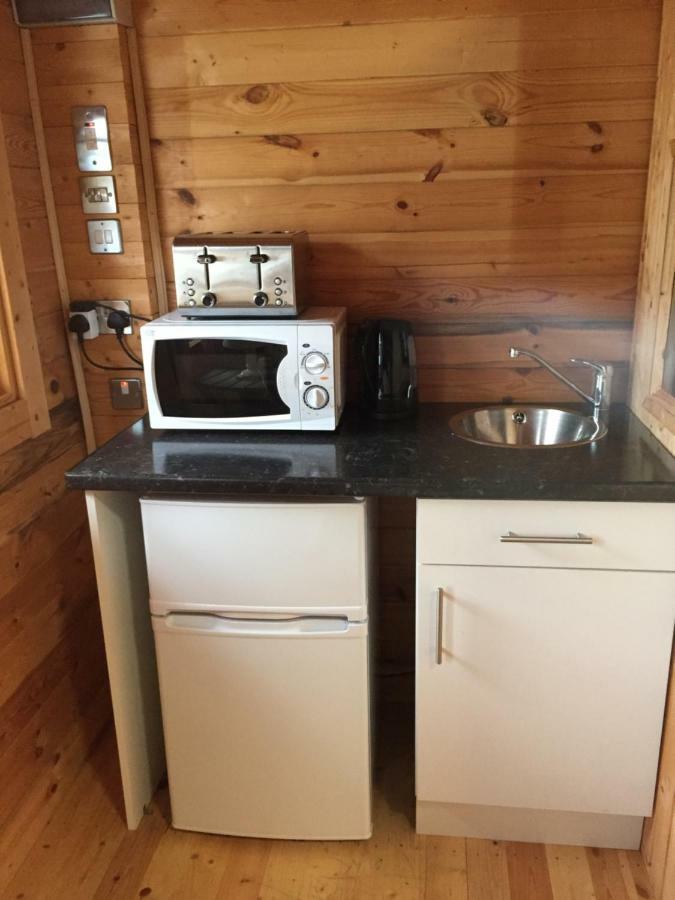 Chalet Free Sauna & Spa Superking Bed Killaloo エクステリア 写真