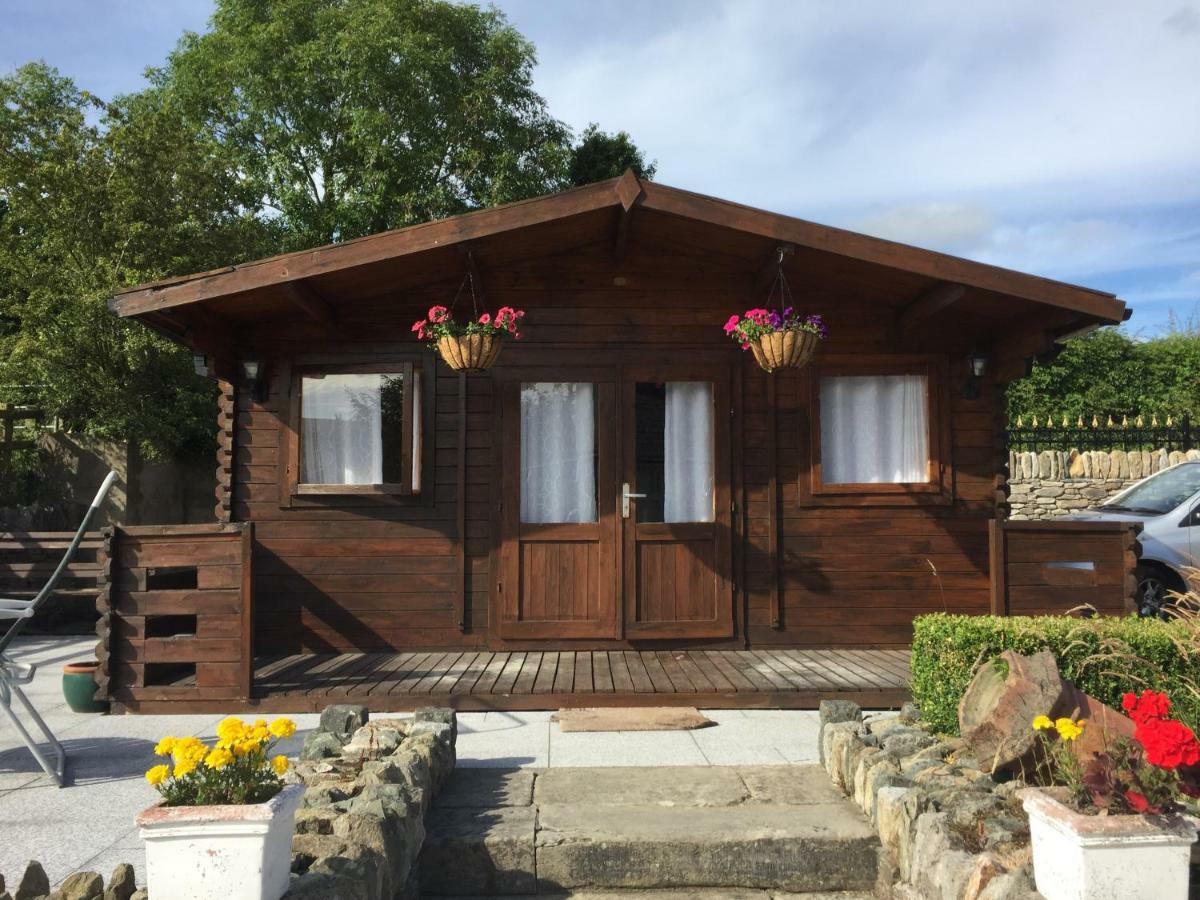Chalet Free Sauna & Spa Superking Bed Killaloo エクステリア 写真
